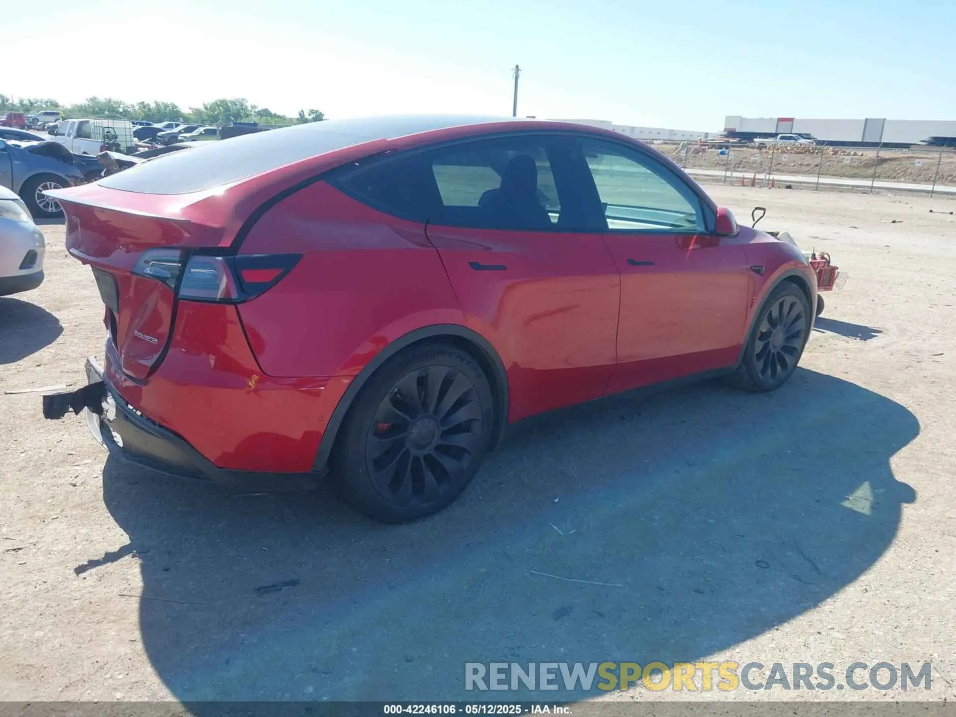 4 Фотография поврежденного автомобиля 7SAYGDEF2NF323352 TESLA MODEL Y 2022