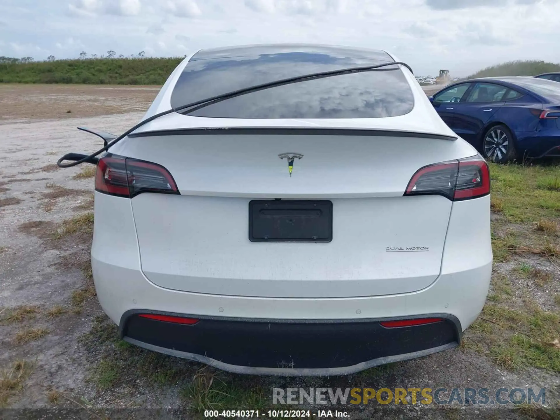 15 Фотография поврежденного автомобиля 7SAYGDEF2NF327711 TESLA MODEL Y 2022