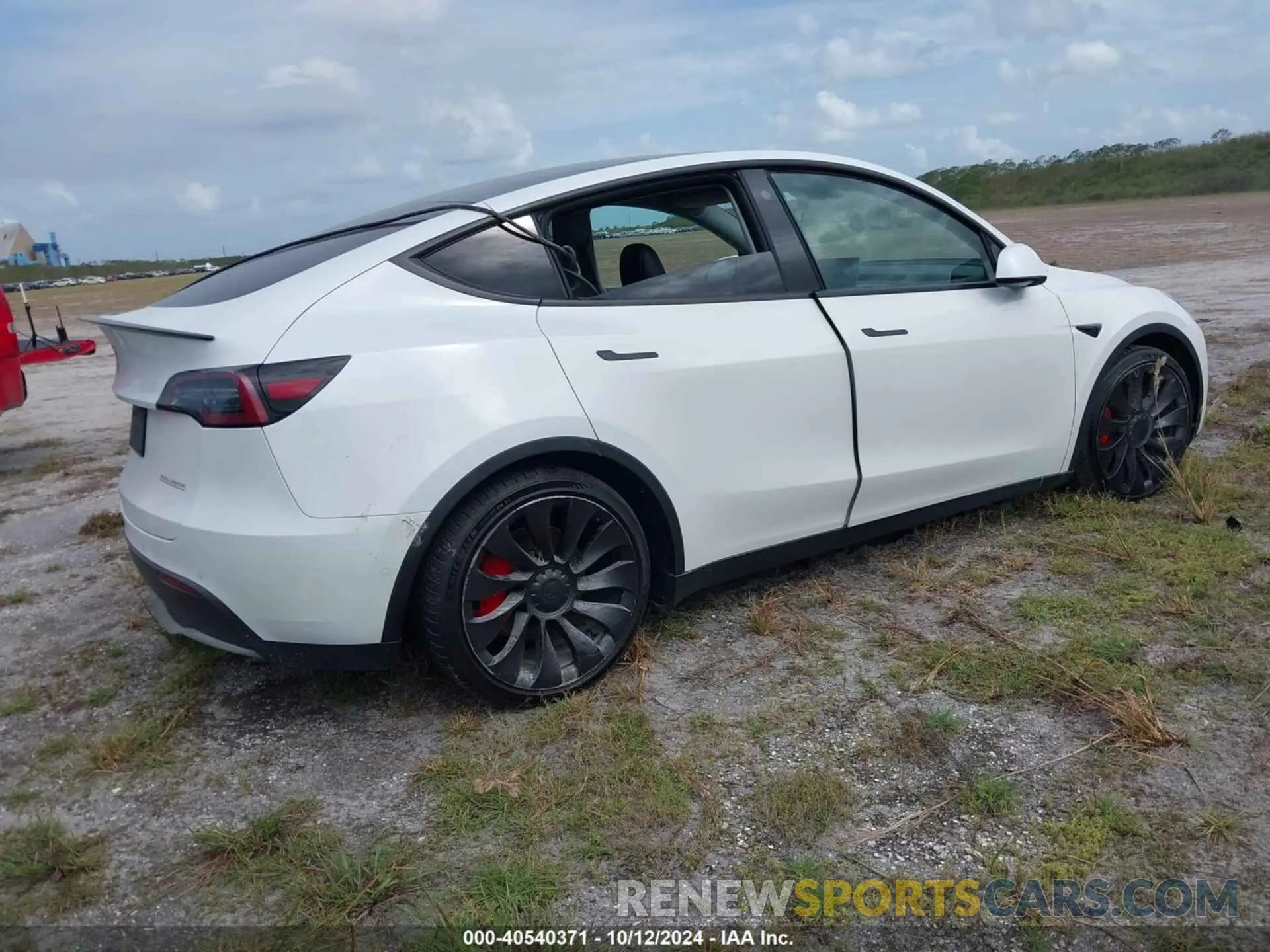 4 Фотография поврежденного автомобиля 7SAYGDEF2NF327711 TESLA MODEL Y 2022