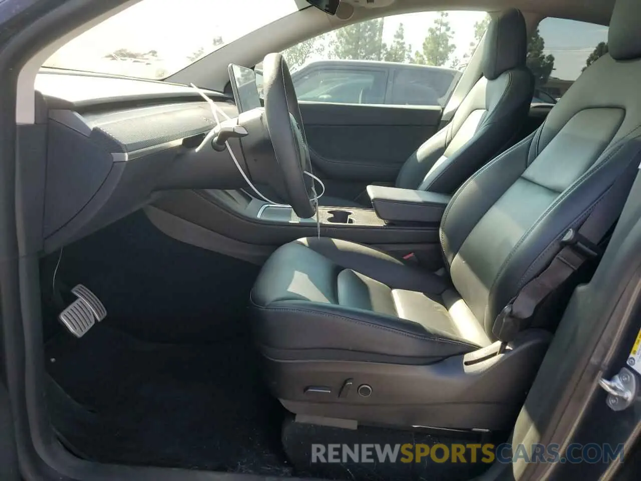 7 Photograph of a damaged car 7SAYGDEF2NF355590 TESLA MODEL Y 2022