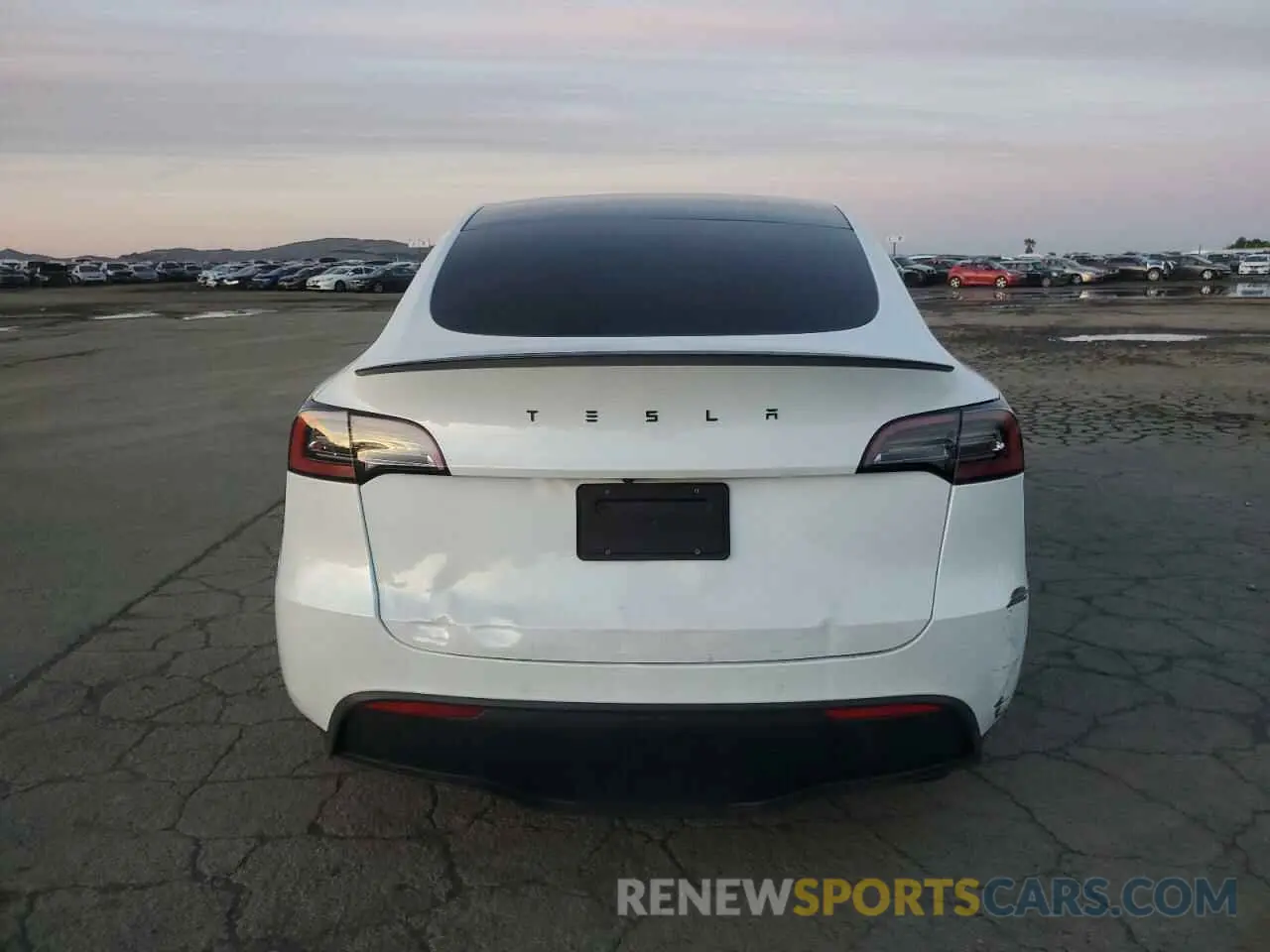 6 Фотография поврежденного автомобиля 7SAYGDEF2NF388346 TESLA MODEL Y 2022