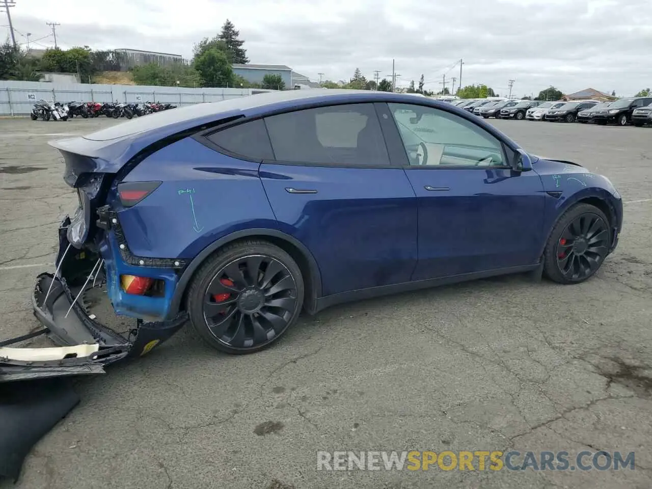 3 Photograph of a damaged car 7SAYGDEF2NF411401 TESLA MODEL Y 2022