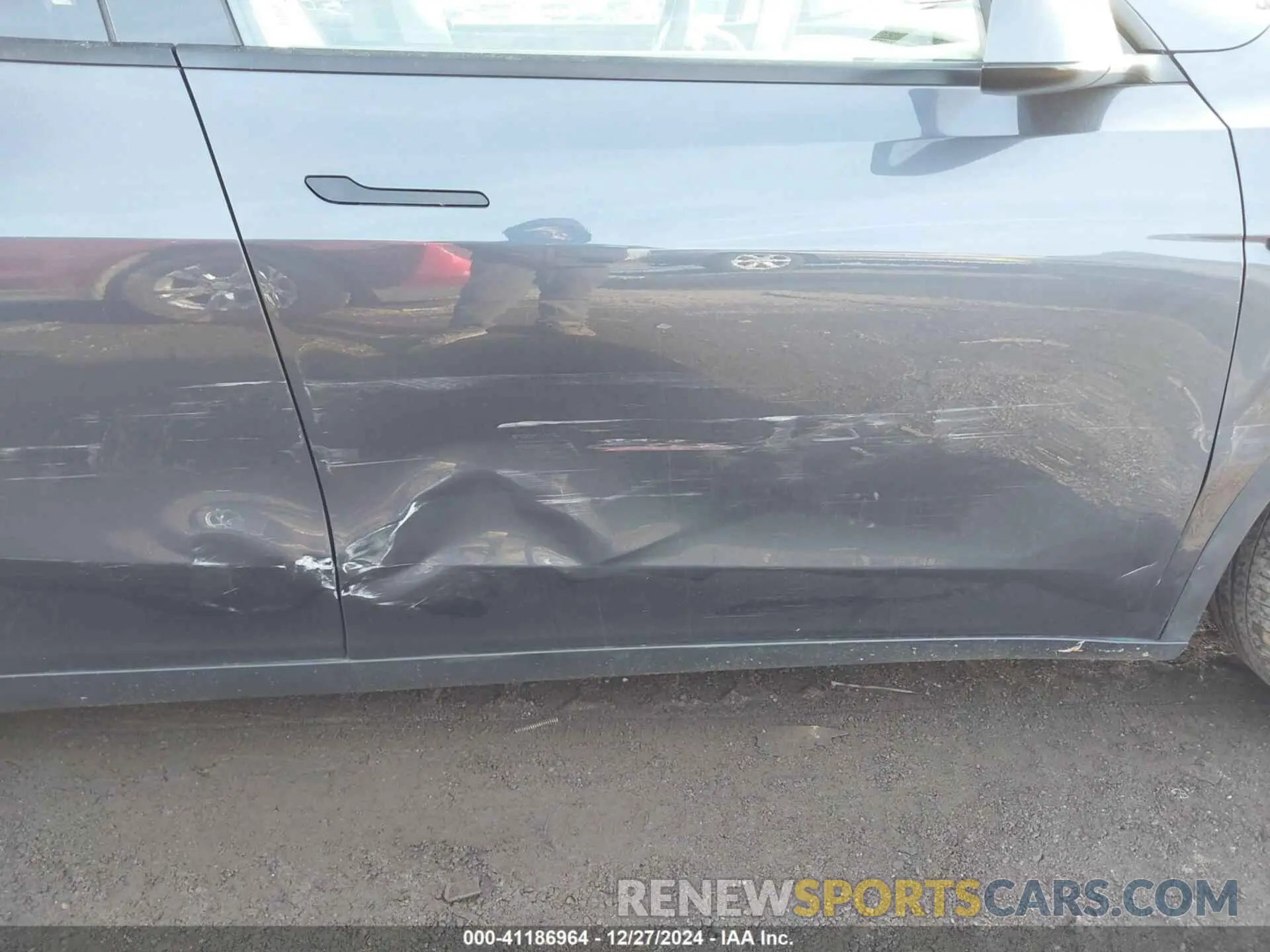 6 Photograph of a damaged car 7SAYGDEF2NF446035 TESLA MODEL Y 2022