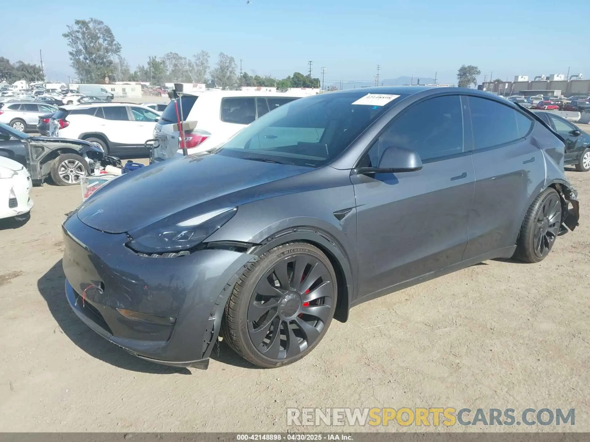 2 Photograph of a damaged car 7SAYGDEF2NF543493 TESLA MODEL Y 2022