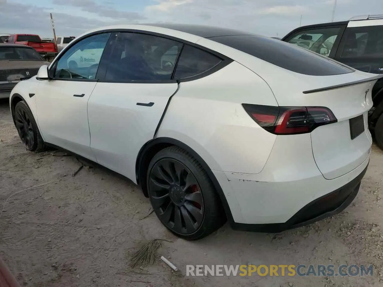 2 Photograph of a damaged car 7SAYGDEF2NF569141 TESLA MODEL Y 2022