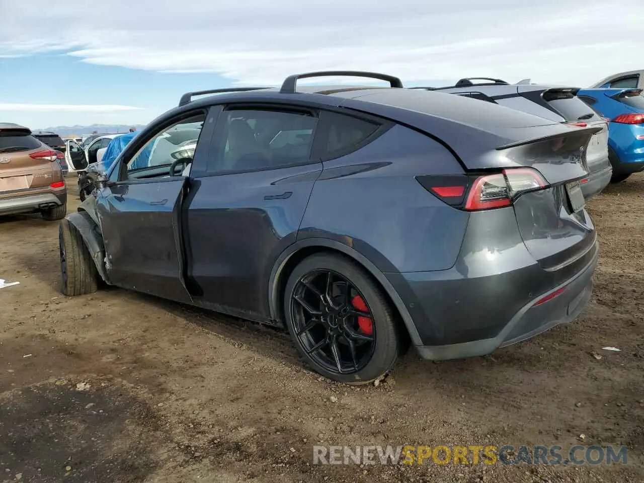 2 Photograph of a damaged car 7SAYGDEF3NF326213 TESLA MODEL Y 2022