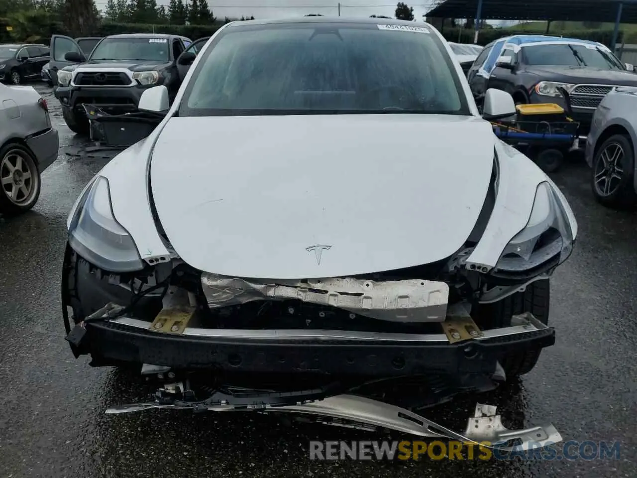 5 Photograph of a damaged car 7SAYGDEF3NF390848 TESLA MODEL Y 2022
