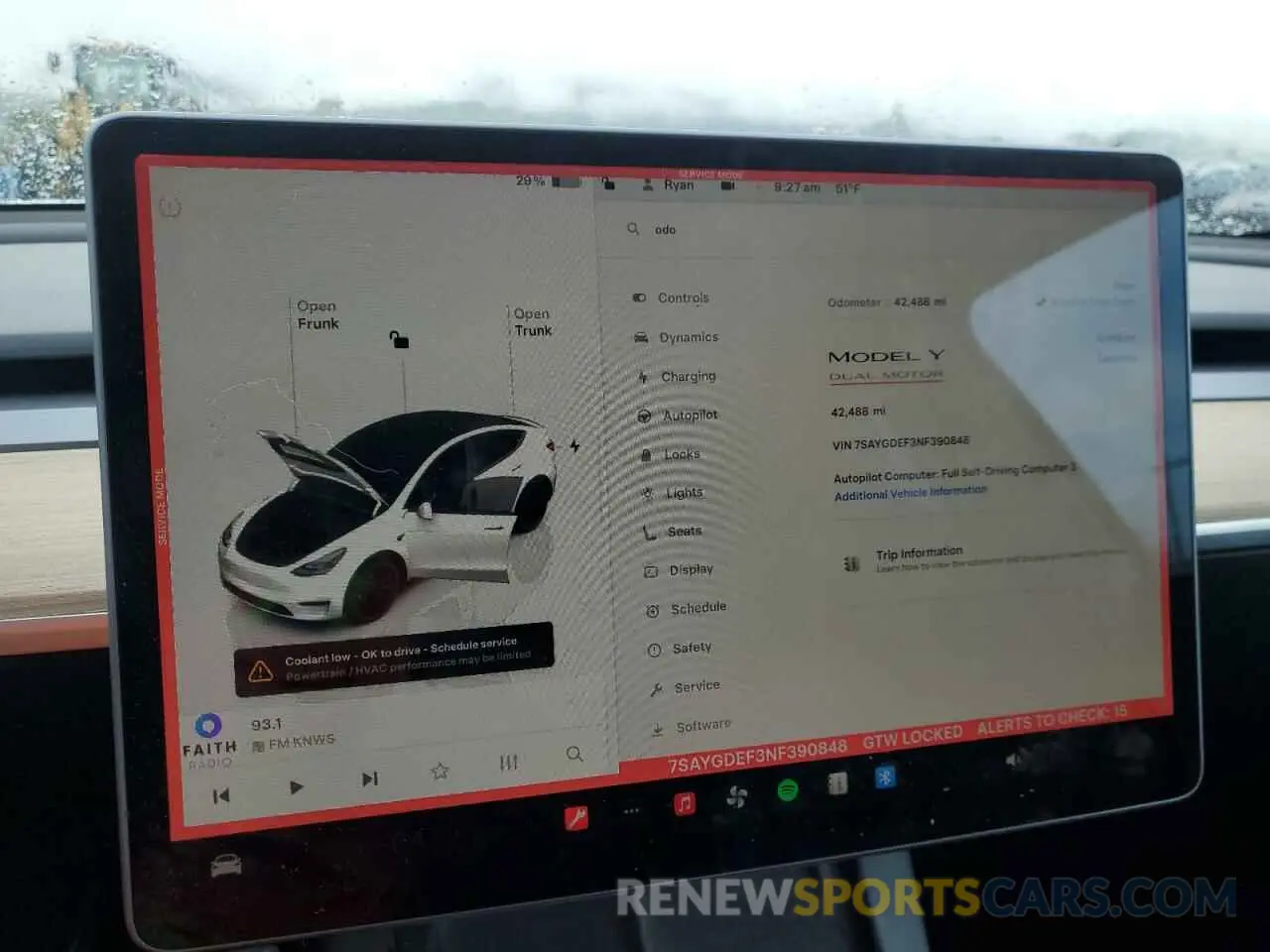 9 Photograph of a damaged car 7SAYGDEF3NF390848 TESLA MODEL Y 2022