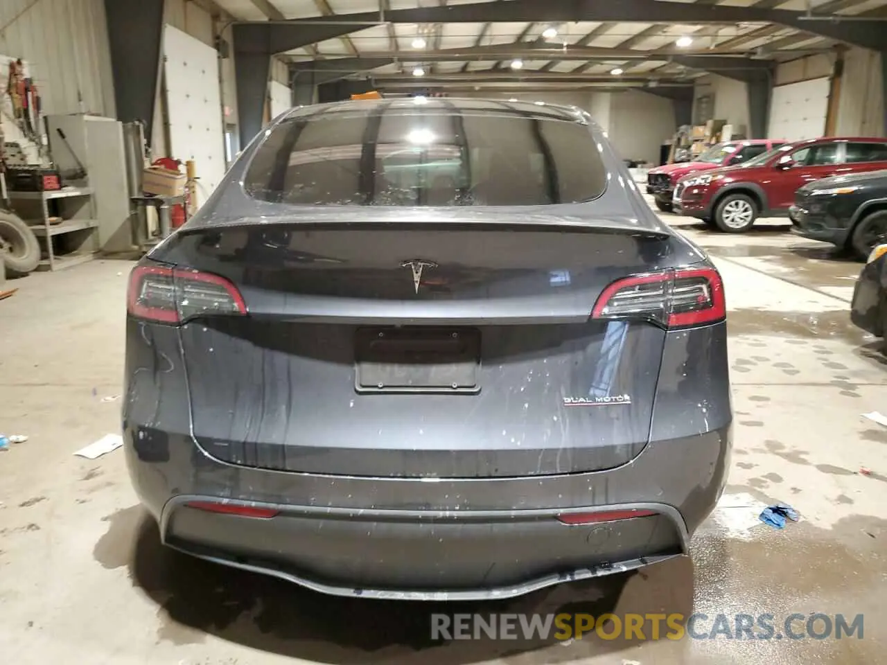 6 Photograph of a damaged car 7SAYGDEF3NF444522 TESLA MODEL Y 2022
