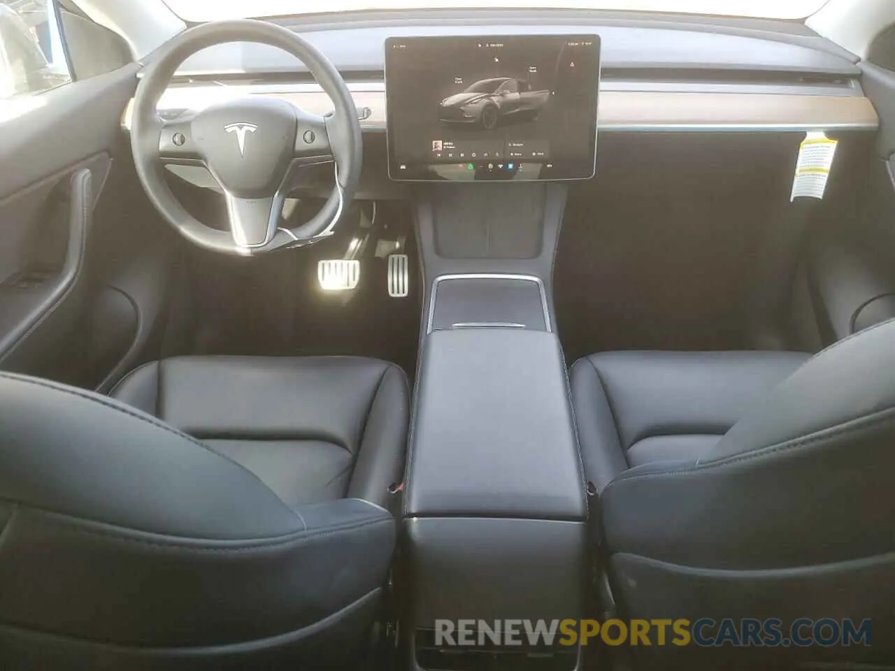 8 Photograph of a damaged car 7SAYGDEF3NF490643 TESLA MODEL Y 2022