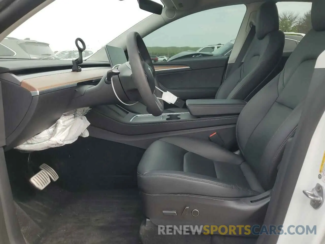 7 Photograph of a damaged car 7SAYGDEF3NF523706 TESLA MODEL Y 2022