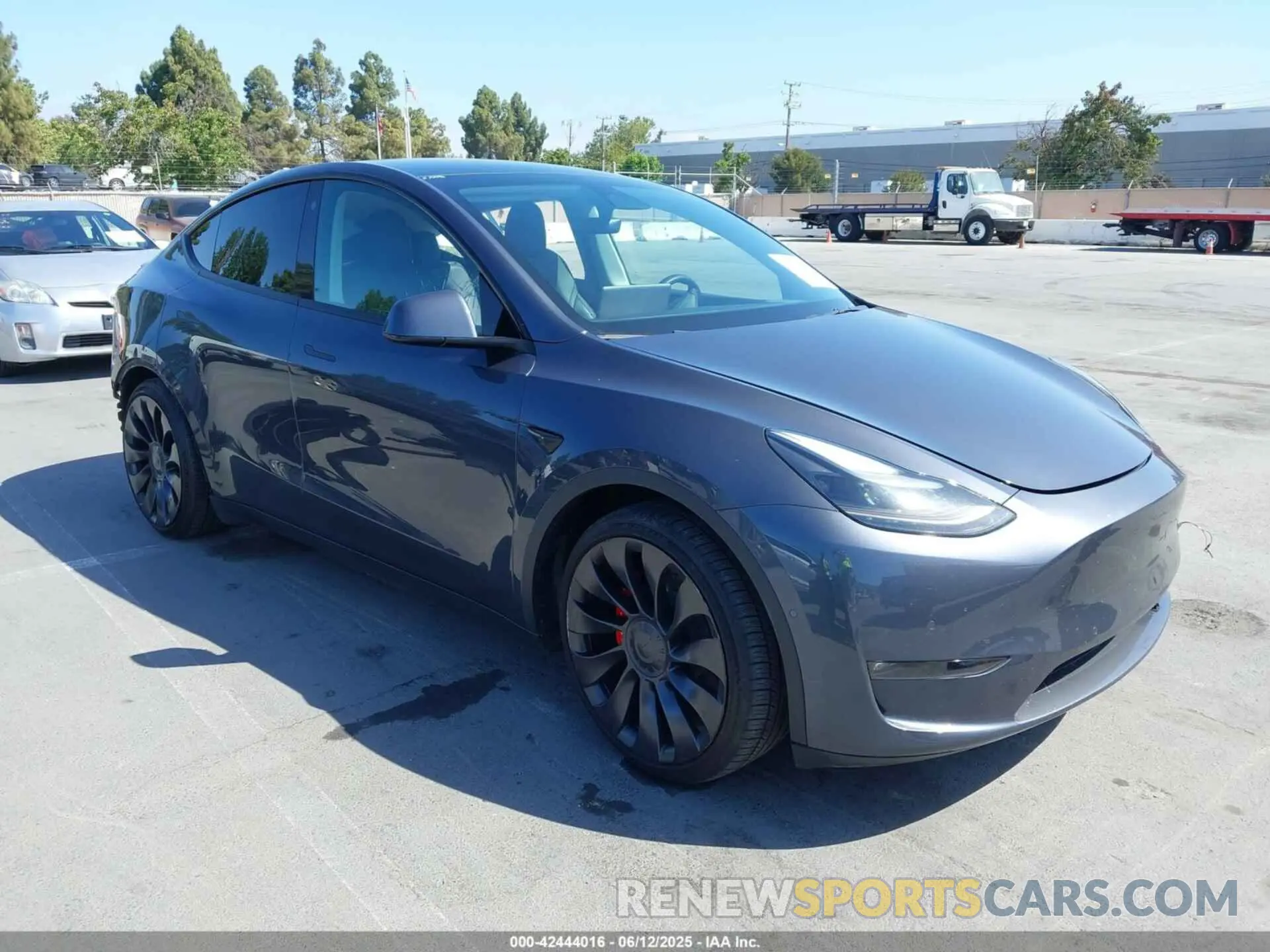 1 Фотография поврежденного автомобиля 7SAYGDEF3NF563266 TESLA MODEL Y 2022