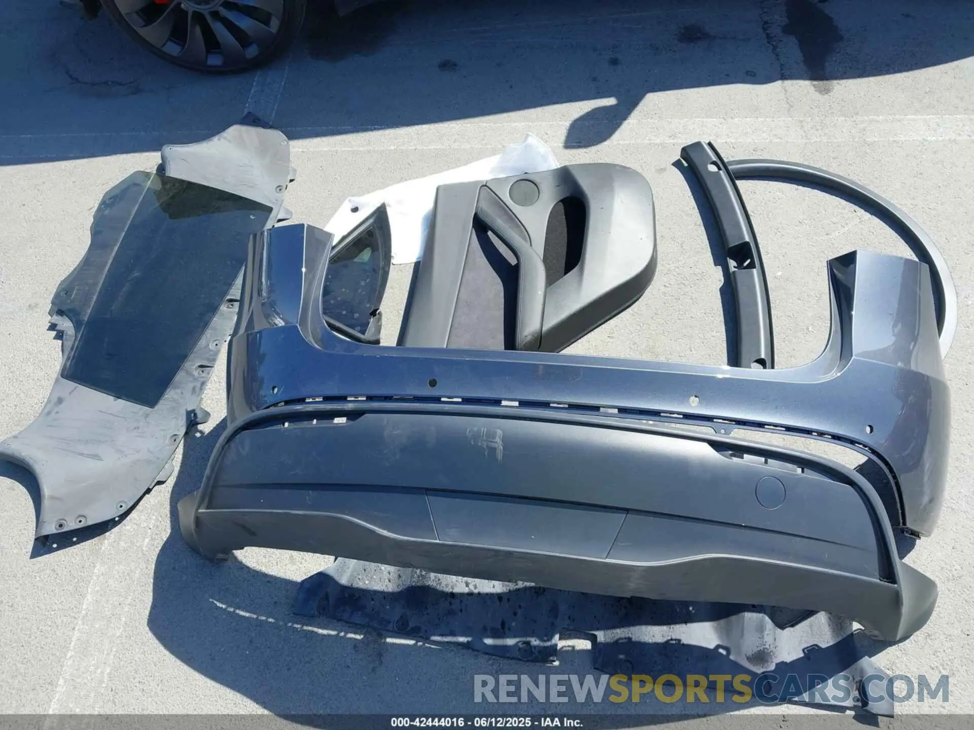 12 Фотография поврежденного автомобиля 7SAYGDEF3NF563266 TESLA MODEL Y 2022
