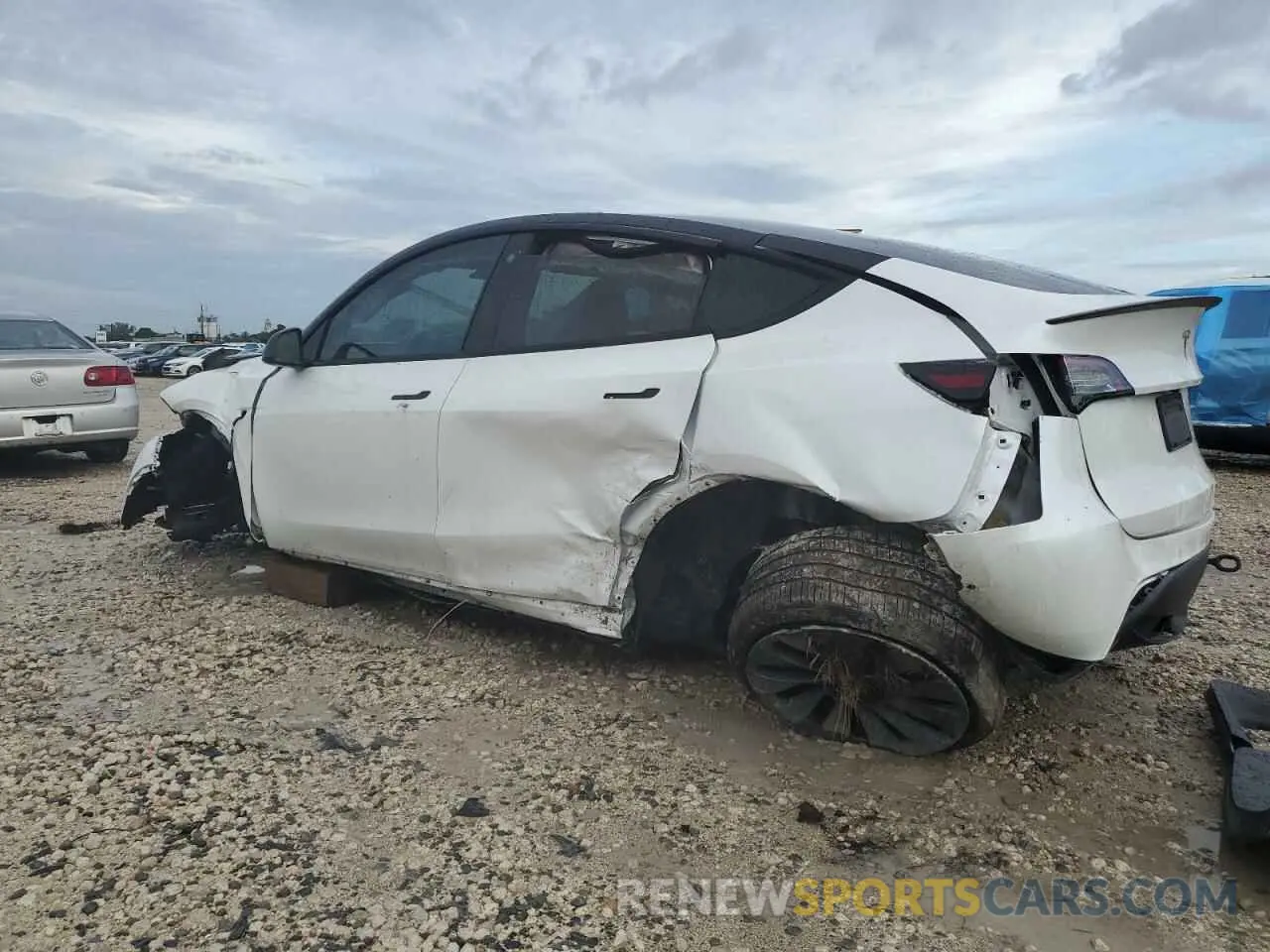 2 Photograph of a damaged car 7SAYGDEF4NF374495 TESLA MODEL Y 2022