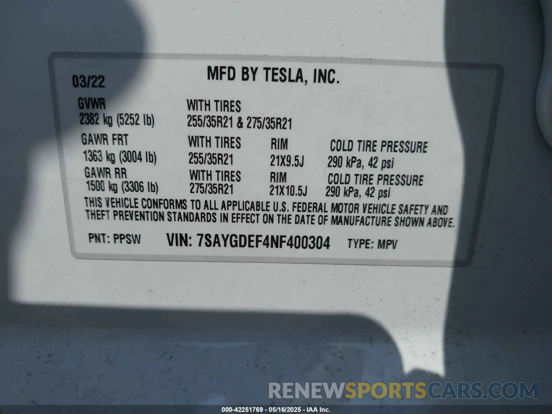 9 Photograph of a damaged car 7SAYGDEF4NF400304 TESLA MODEL Y 2022