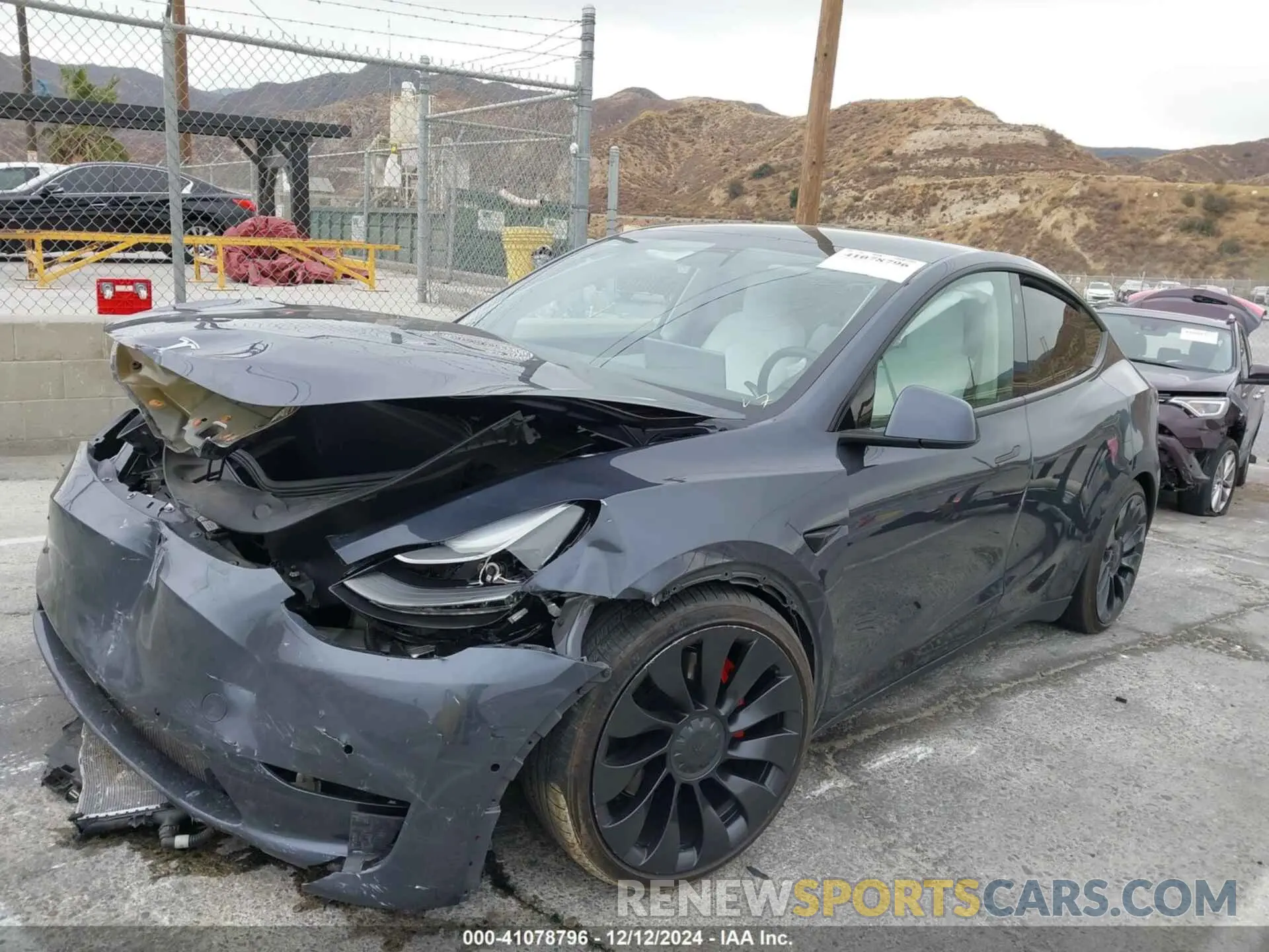 2 Photograph of a damaged car 7SAYGDEF4NF406586 TESLA MODEL Y 2022