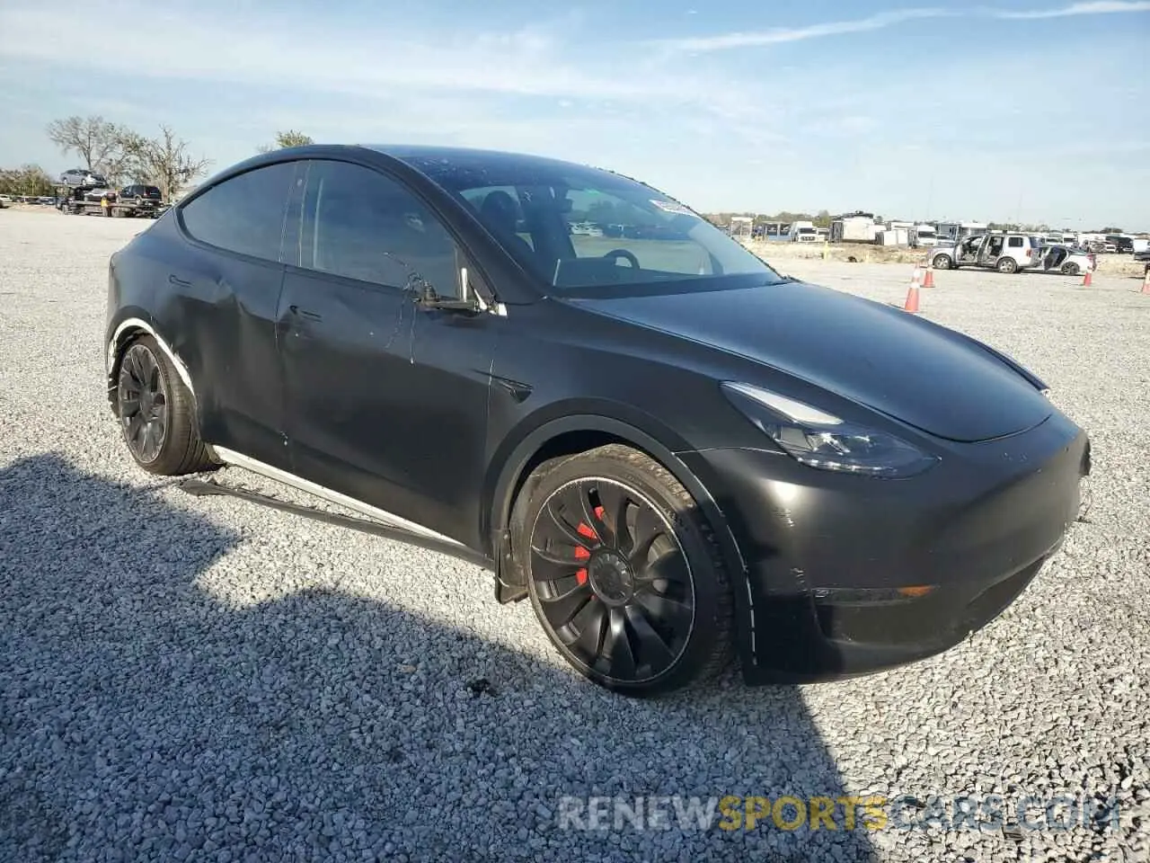 4 Photograph of a damaged car 7SAYGDEF4NF457747 TESLA MODEL Y 2022
