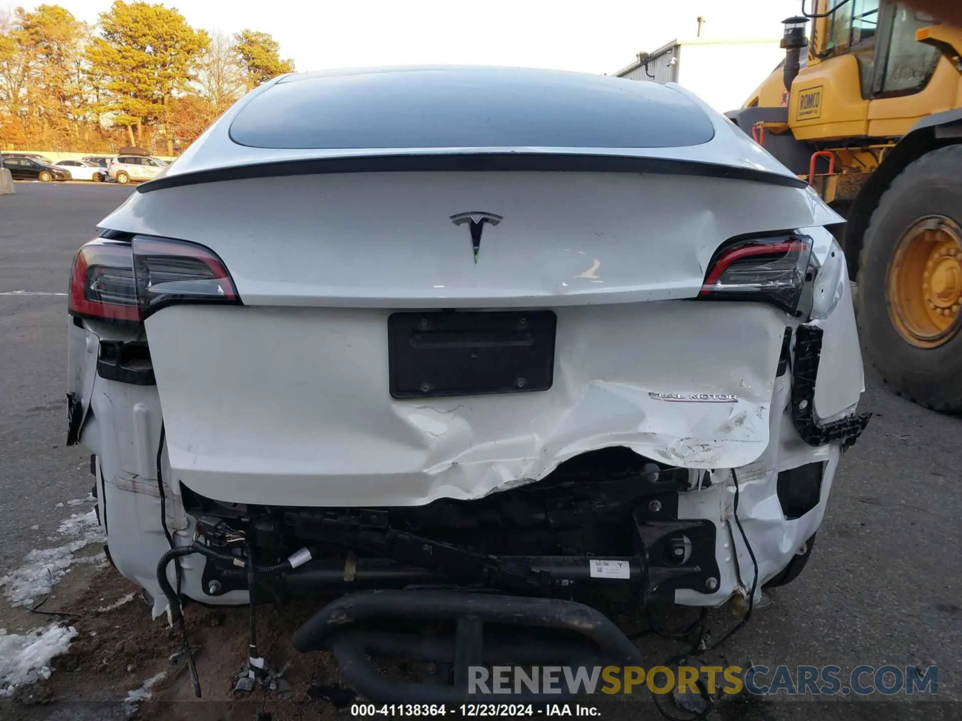 16 Photograph of a damaged car 7SAYGDEF4NF517509 TESLA MODEL Y 2022