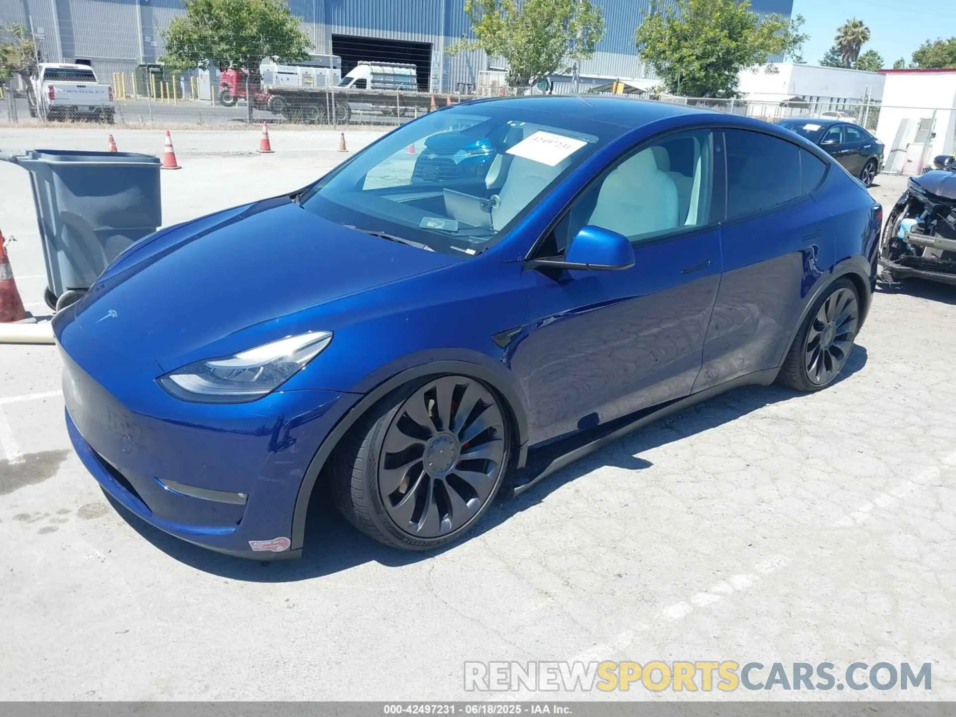 2 Photograph of a damaged car 7SAYGDEF4NF562367 TESLA MODEL Y 2022