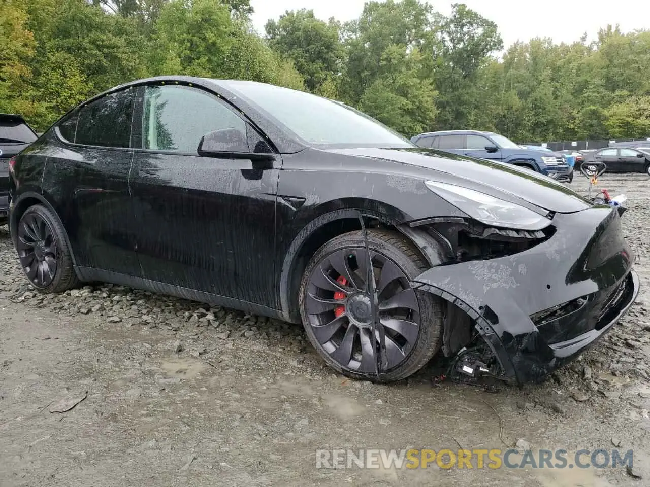 4 Photograph of a damaged car 7SAYGDEF5NF309588 TESLA MODEL Y 2022