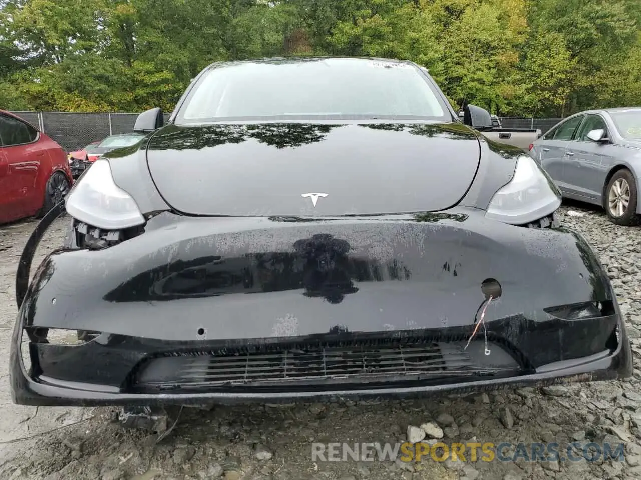 5 Photograph of a damaged car 7SAYGDEF5NF309588 TESLA MODEL Y 2022