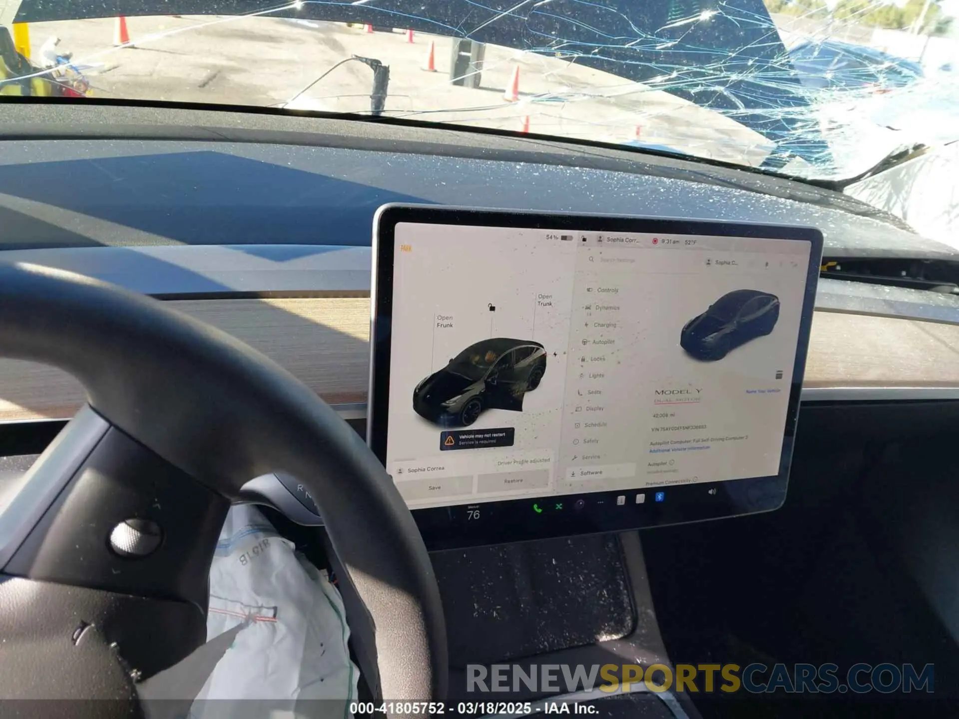 17 Photograph of a damaged car 7SAYGDEF5NF336693 TESLA MODEL Y 2022