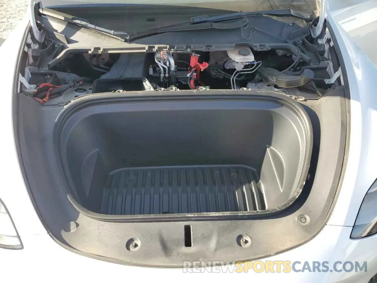 12 Photograph of a damaged car 7SAYGDEF5NF389815 TESLA MODEL Y 2022