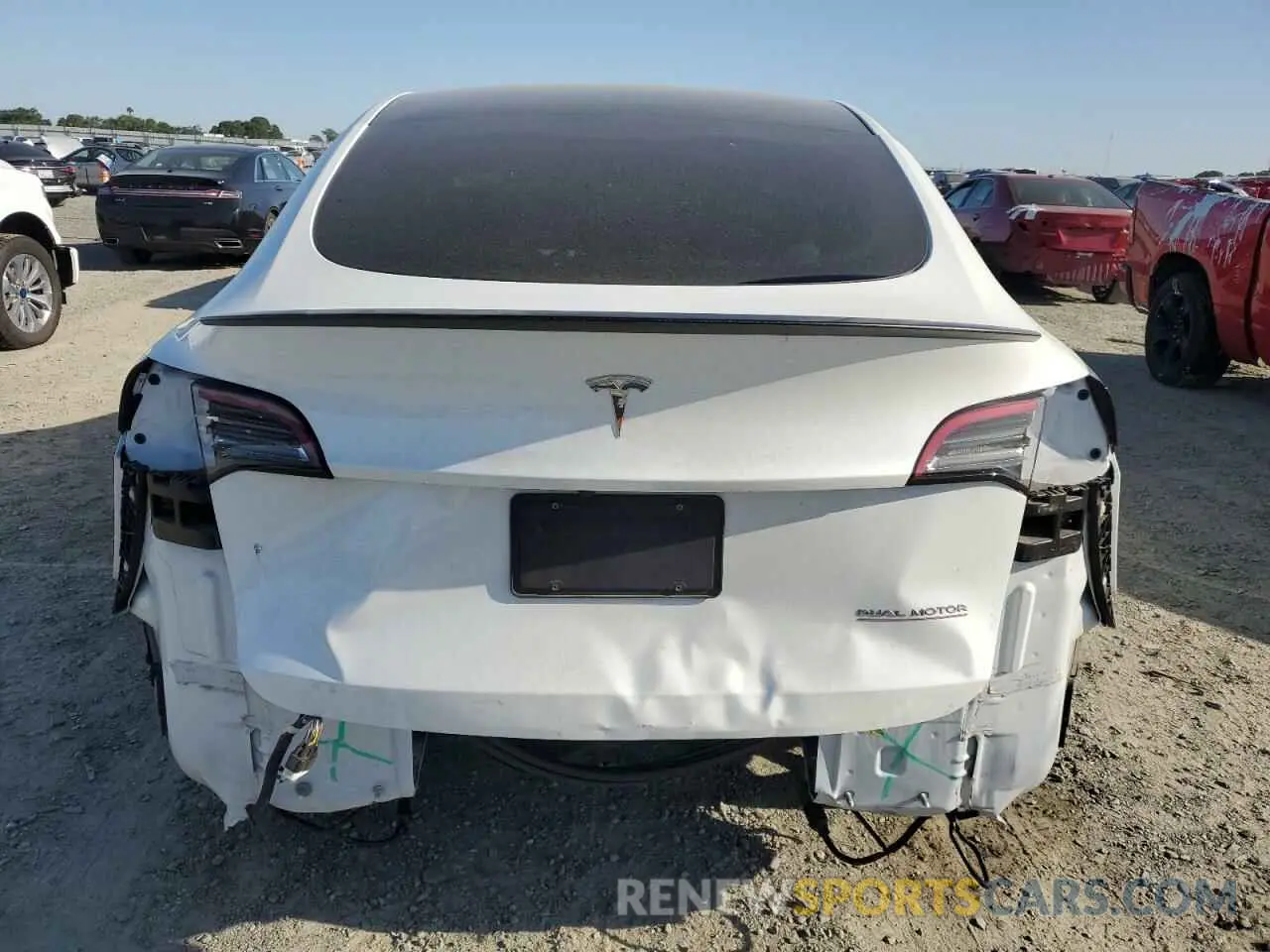 6 Photograph of a damaged car 7SAYGDEF5NF389815 TESLA MODEL Y 2022