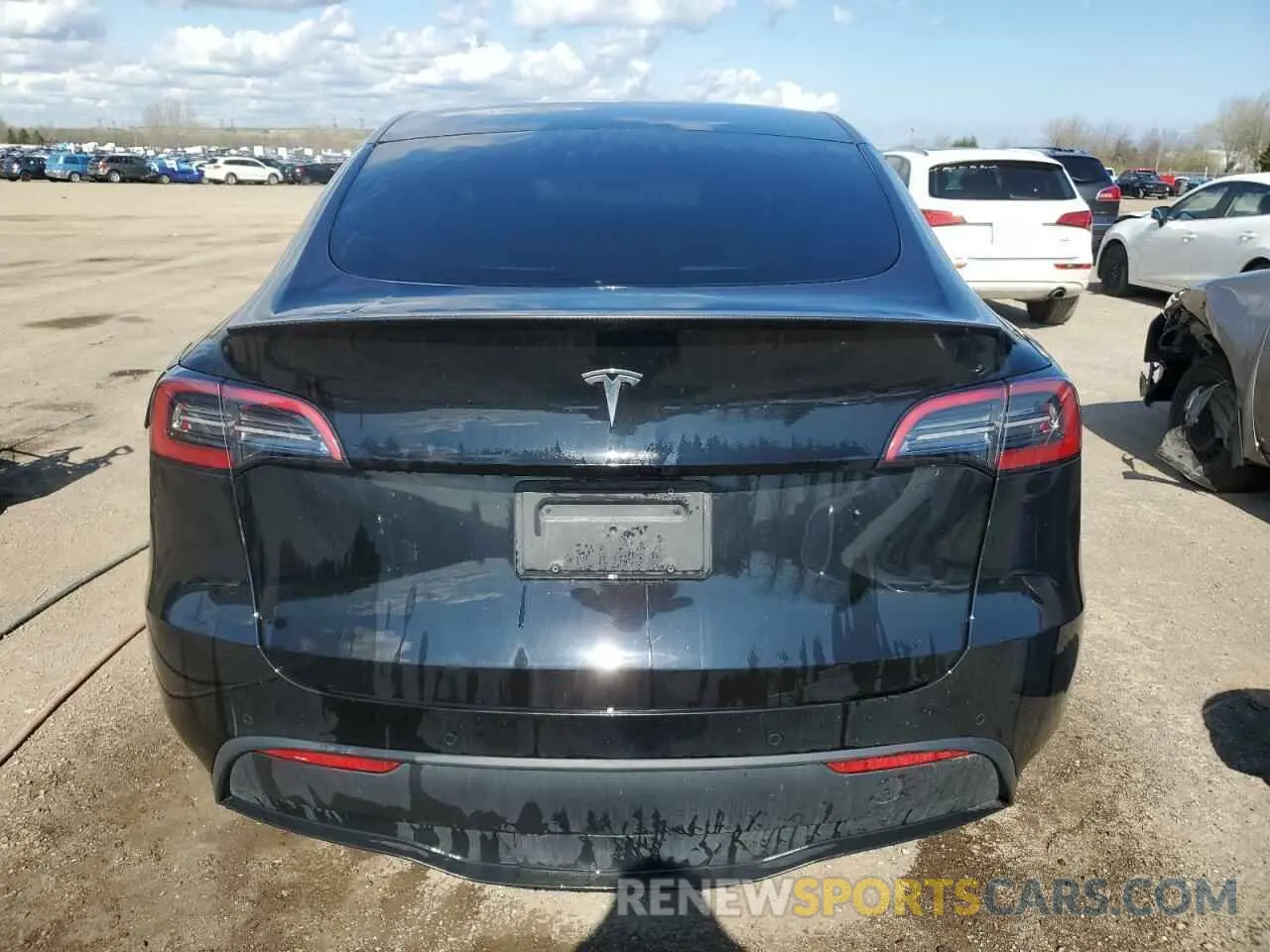 6 Photograph of a damaged car 7SAYGDEF5NF515610 TESLA MODEL Y 2022