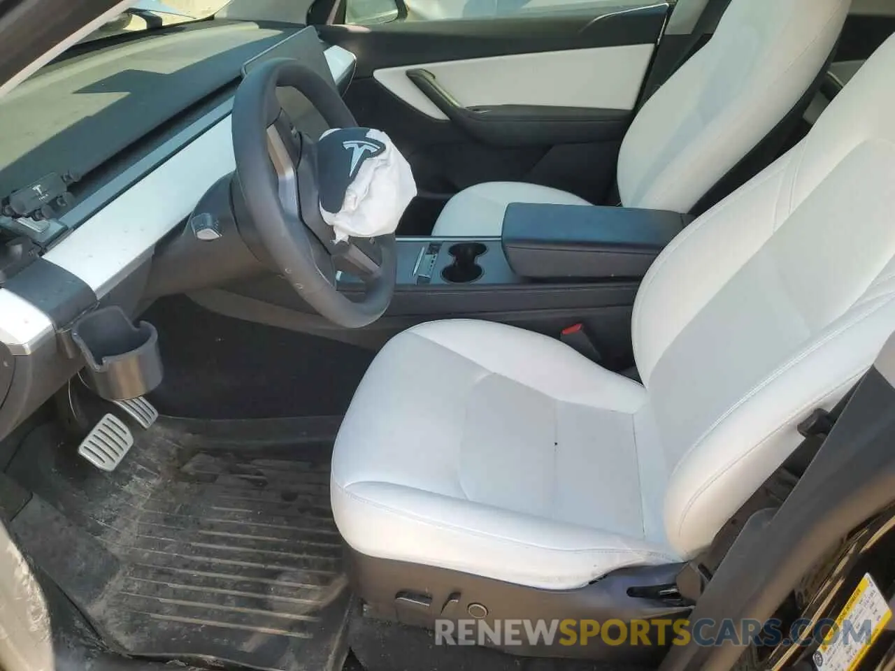 7 Photograph of a damaged car 7SAYGDEF5NF515610 TESLA MODEL Y 2022
