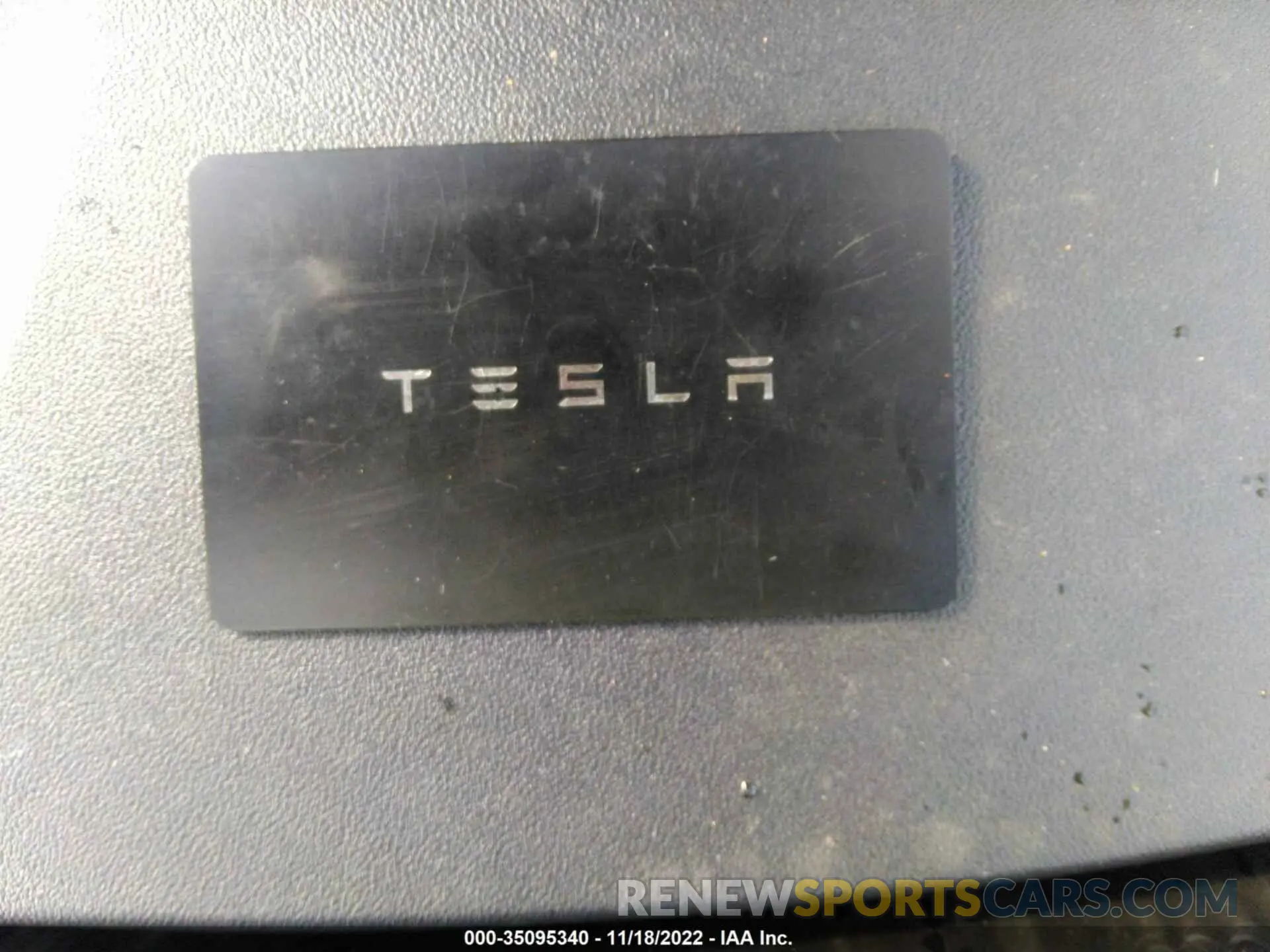 11 Photograph of a damaged car 7SAYGDEF6NF364809 TESLA MODEL Y 2022
