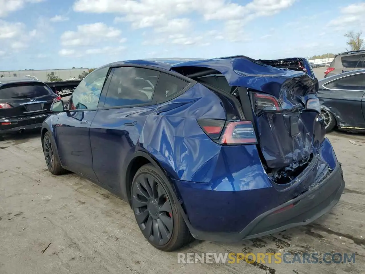 2 Photograph of a damaged car 7SAYGDEF6NF394411 TESLA MODEL Y 2022