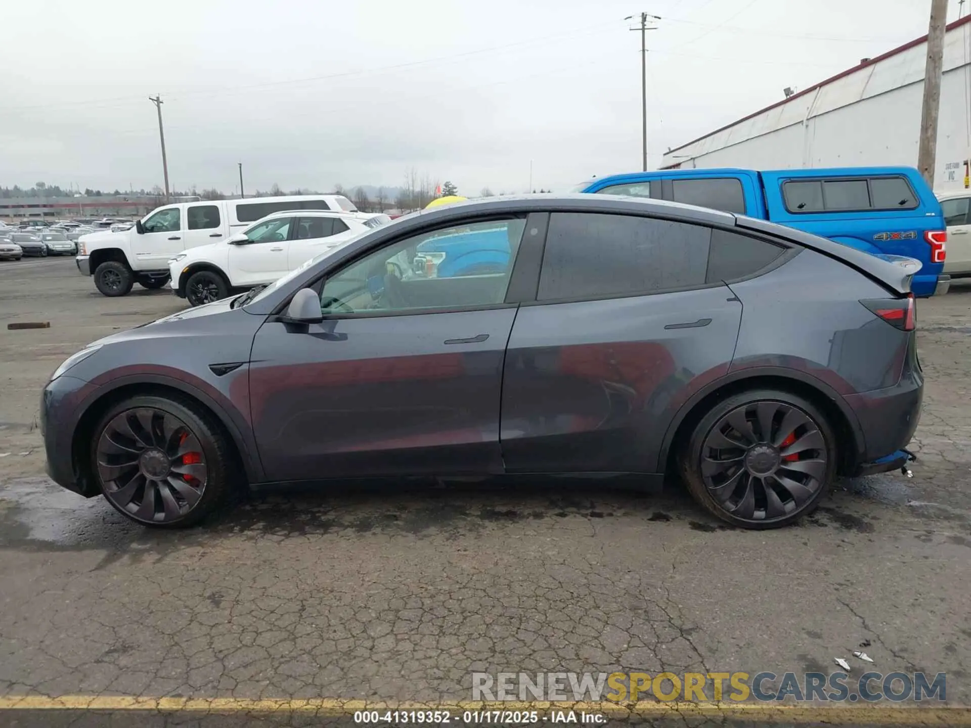 15 Photograph of a damaged car 7SAYGDEF6NF397504 TESLA MODEL Y 2022