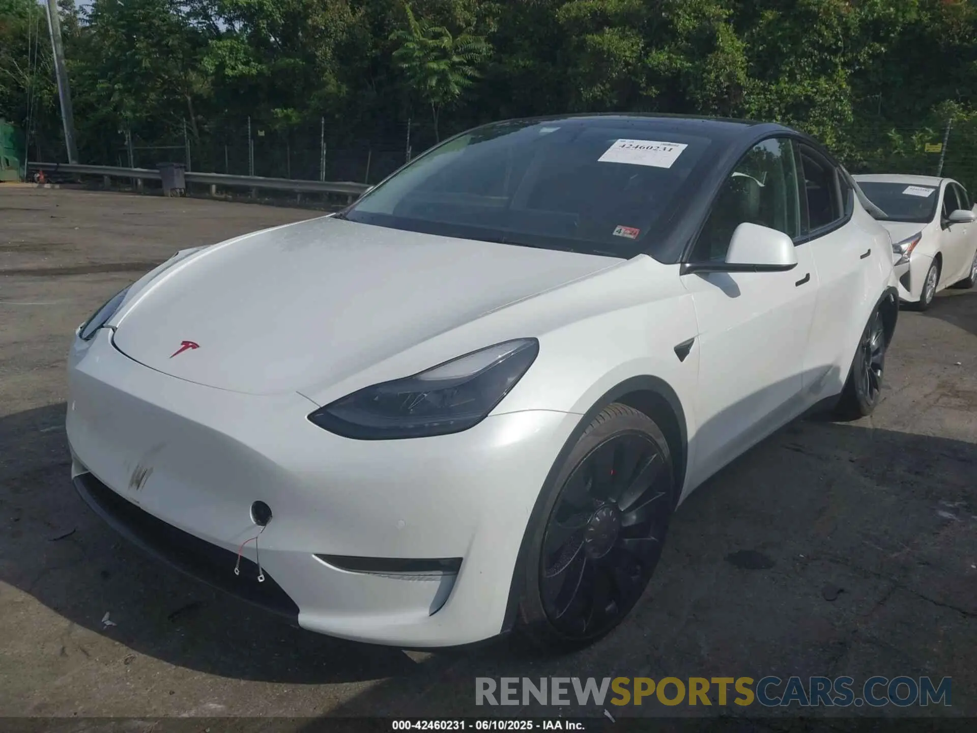 2 Photograph of a damaged car 7SAYGDEF6NF457734 TESLA MODEL Y 2022
