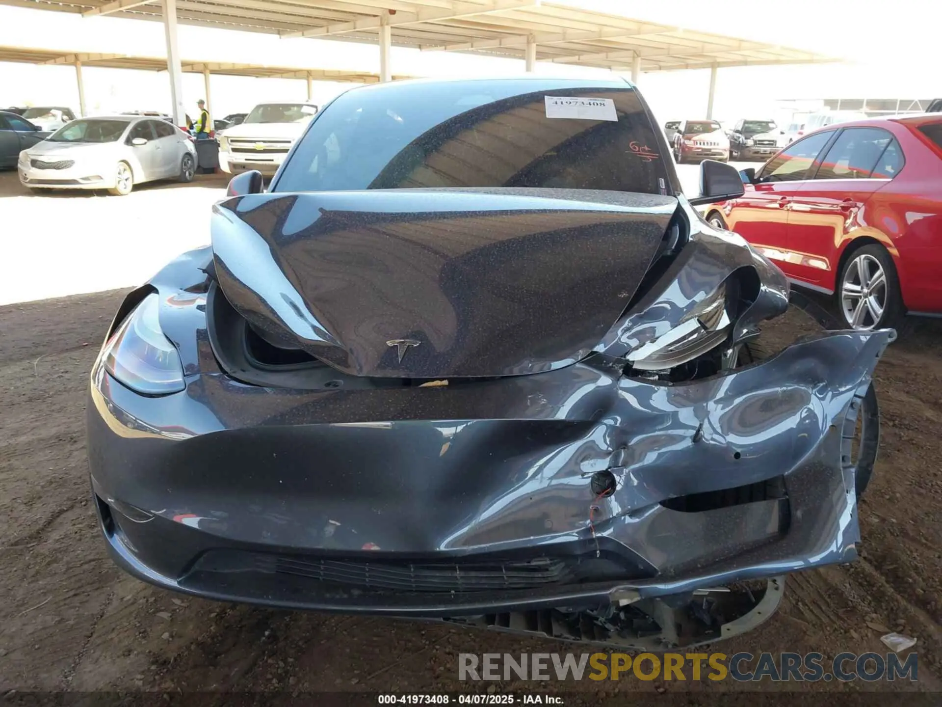 11 Photograph of a damaged car 7SAYGDEF6NF494959 TESLA MODEL Y 2022