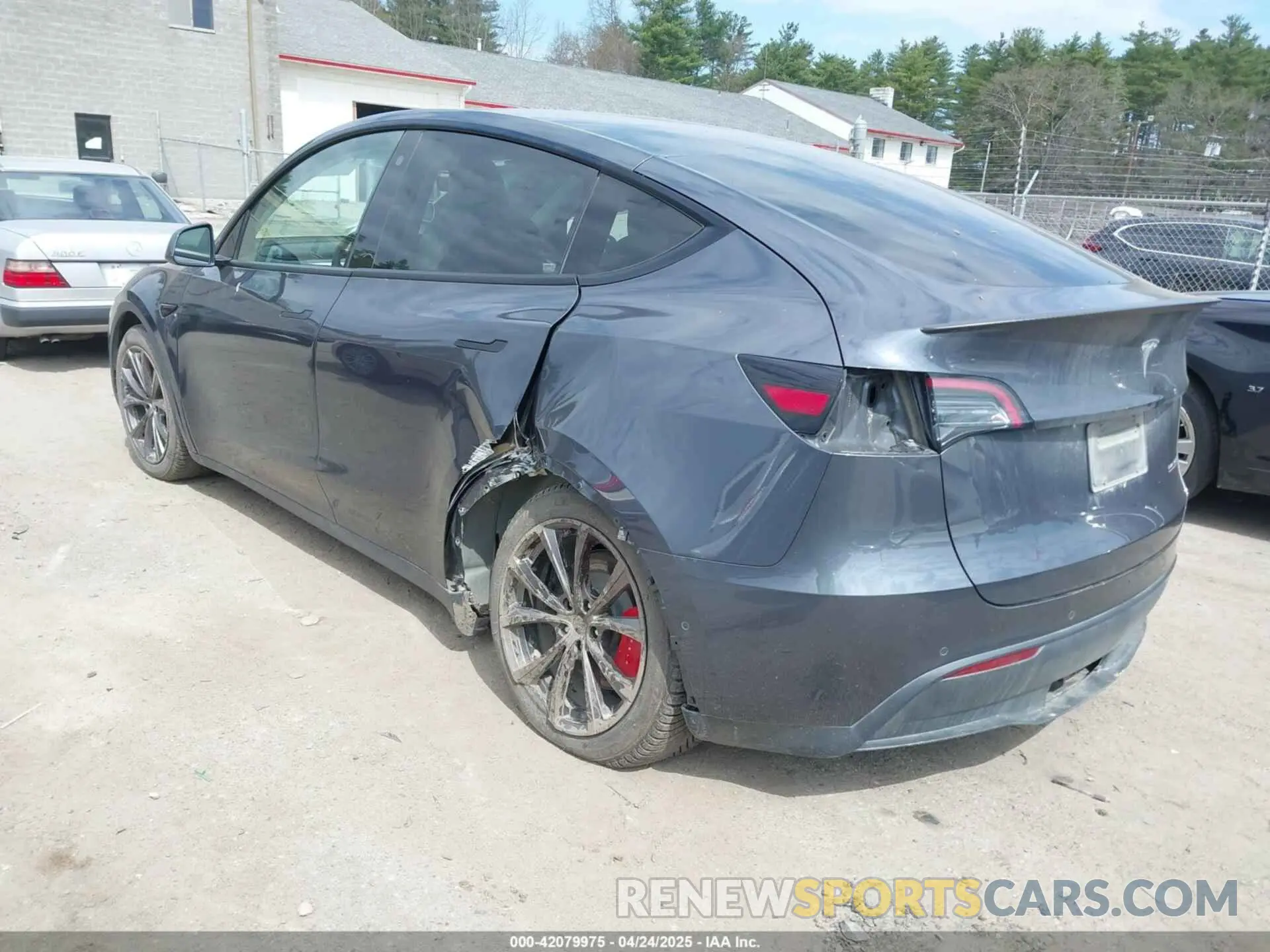 3 Фотография поврежденного автомобиля 7SAYGDEF6NF558028 TESLA MODEL Y 2022