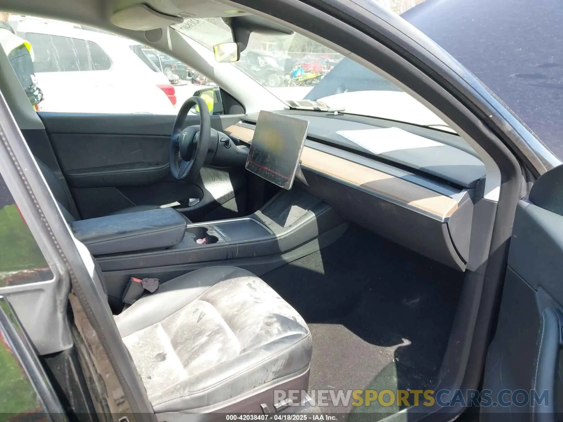 5 Фотография поврежденного автомобиля 7SAYGDEF7NF310113 TESLA MODEL Y 2022