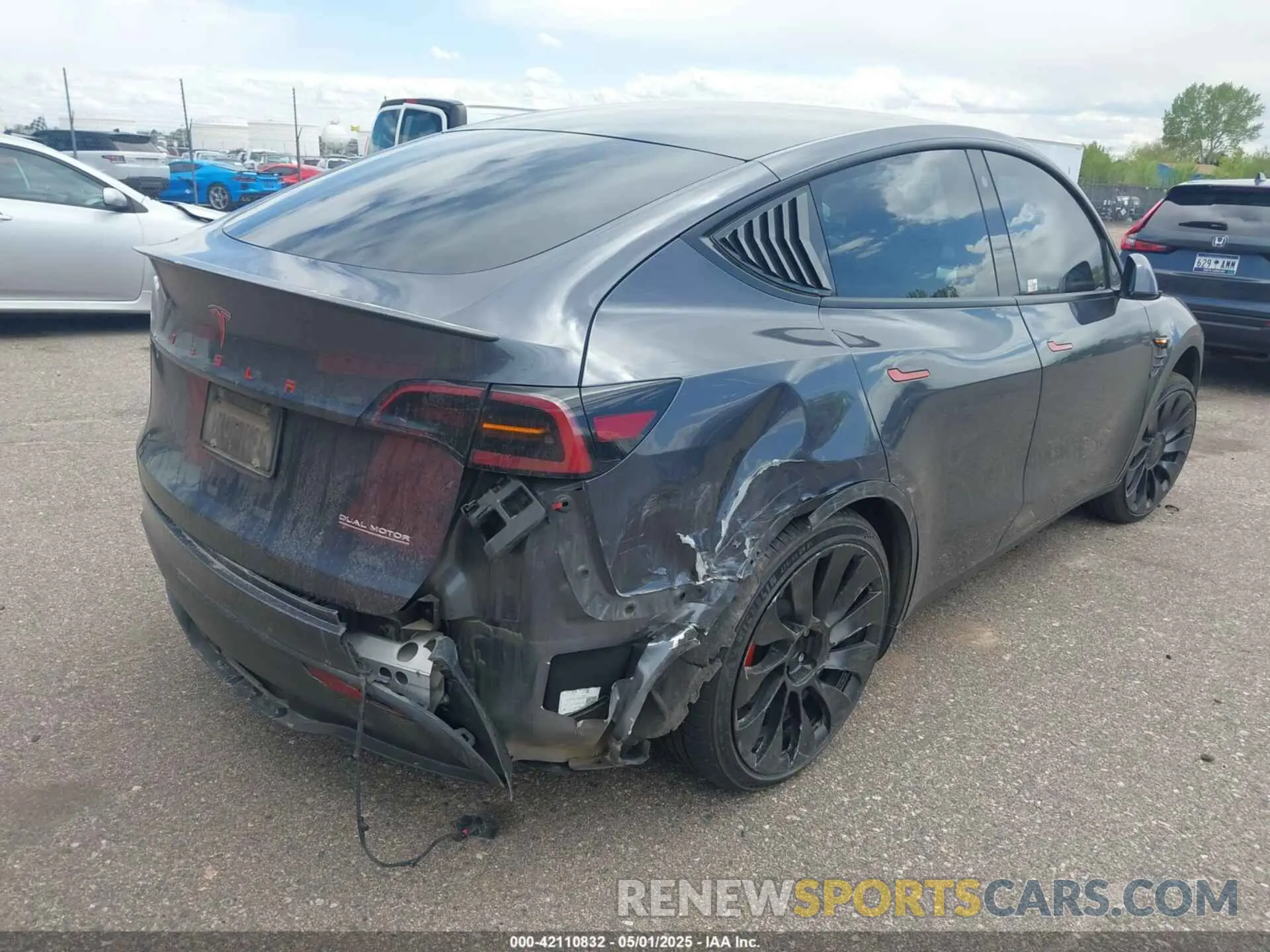 4 Фотография поврежденного автомобиля 7SAYGDEF7NF405769 TESLA MODEL Y 2022