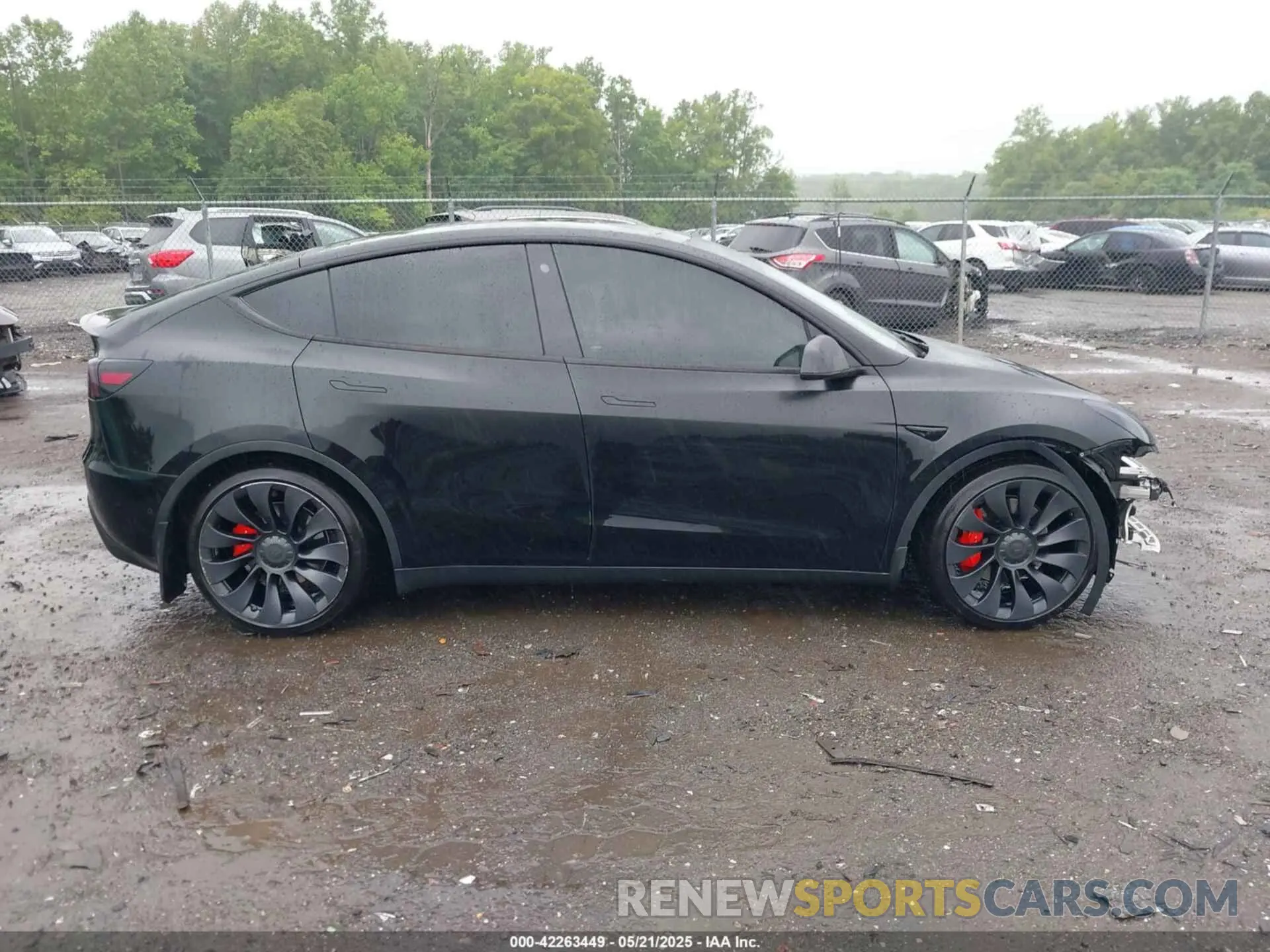 14 Photograph of a damaged car 7SAYGDEF7NF457757 TESLA MODEL Y 2022
