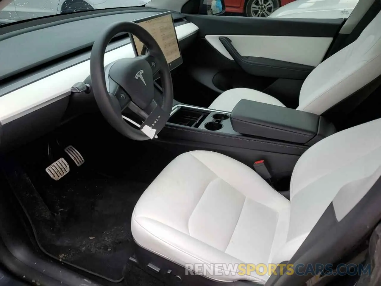 7 Photograph of a damaged car 7SAYGDEF7NF463302 TESLA MODEL Y 2022
