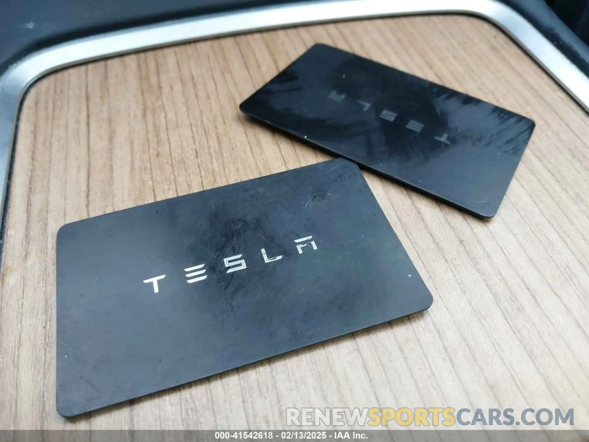 11 Photograph of a damaged car 7SAYGDEF7NF466135 TESLA MODEL Y 2022