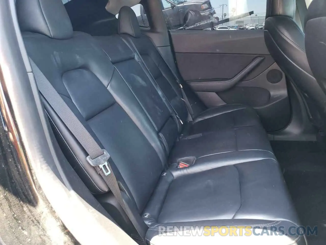 10 Photograph of a damaged car 7SAYGDEF7NF485011 TESLA MODEL Y 2022