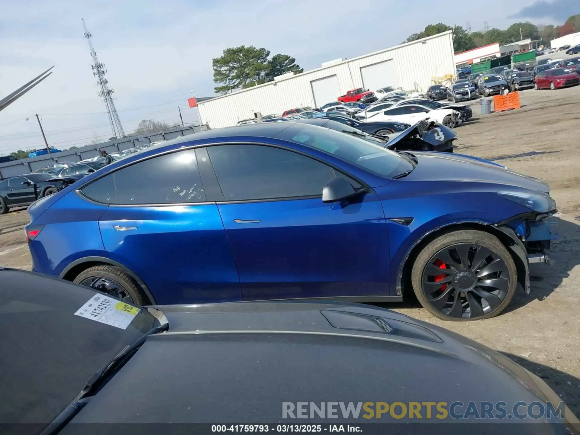 13 Photograph of a damaged car 7SAYGDEF7NF497076 TESLA MODEL Y 2022