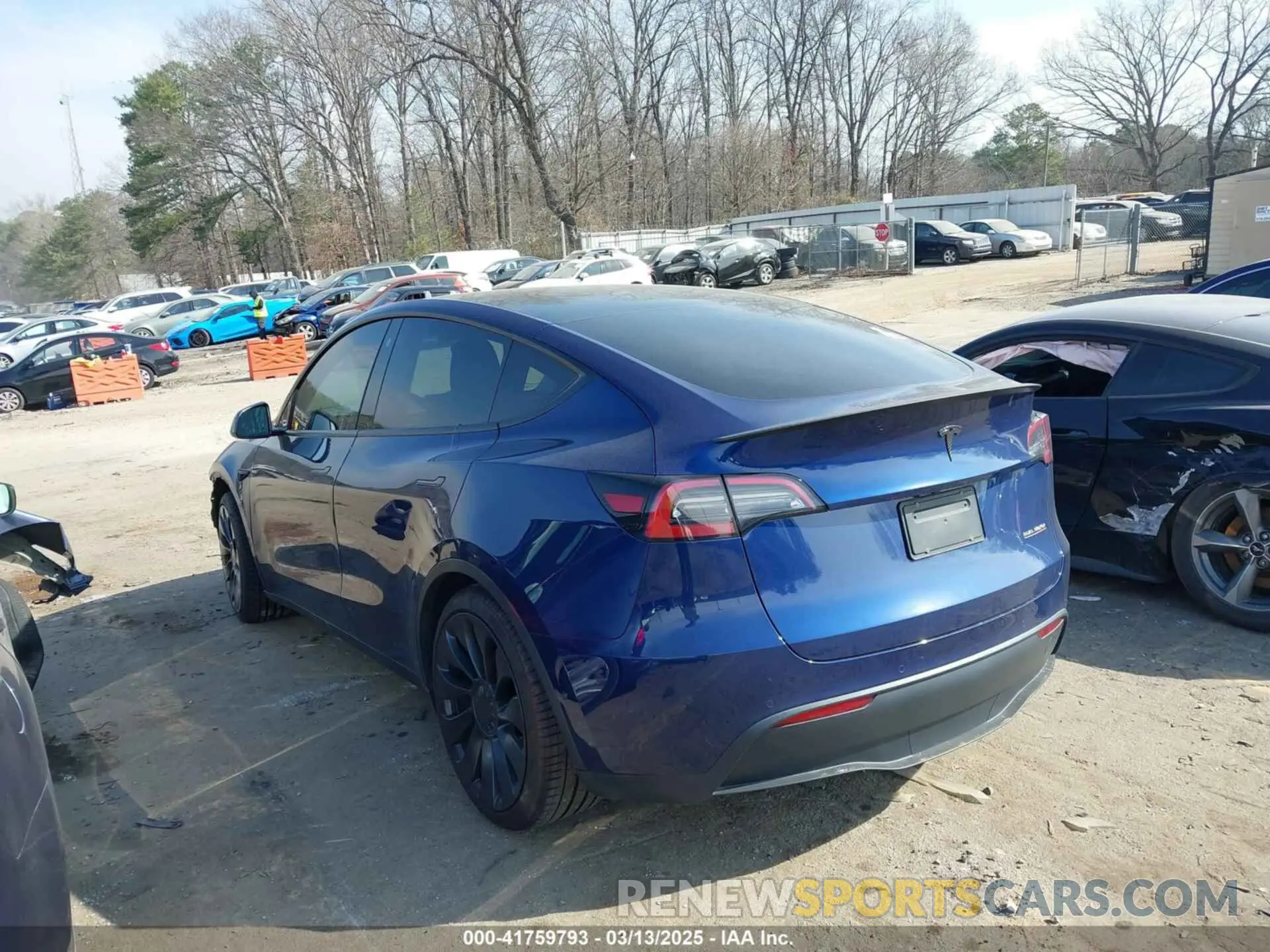 3 Photograph of a damaged car 7SAYGDEF7NF497076 TESLA MODEL Y 2022