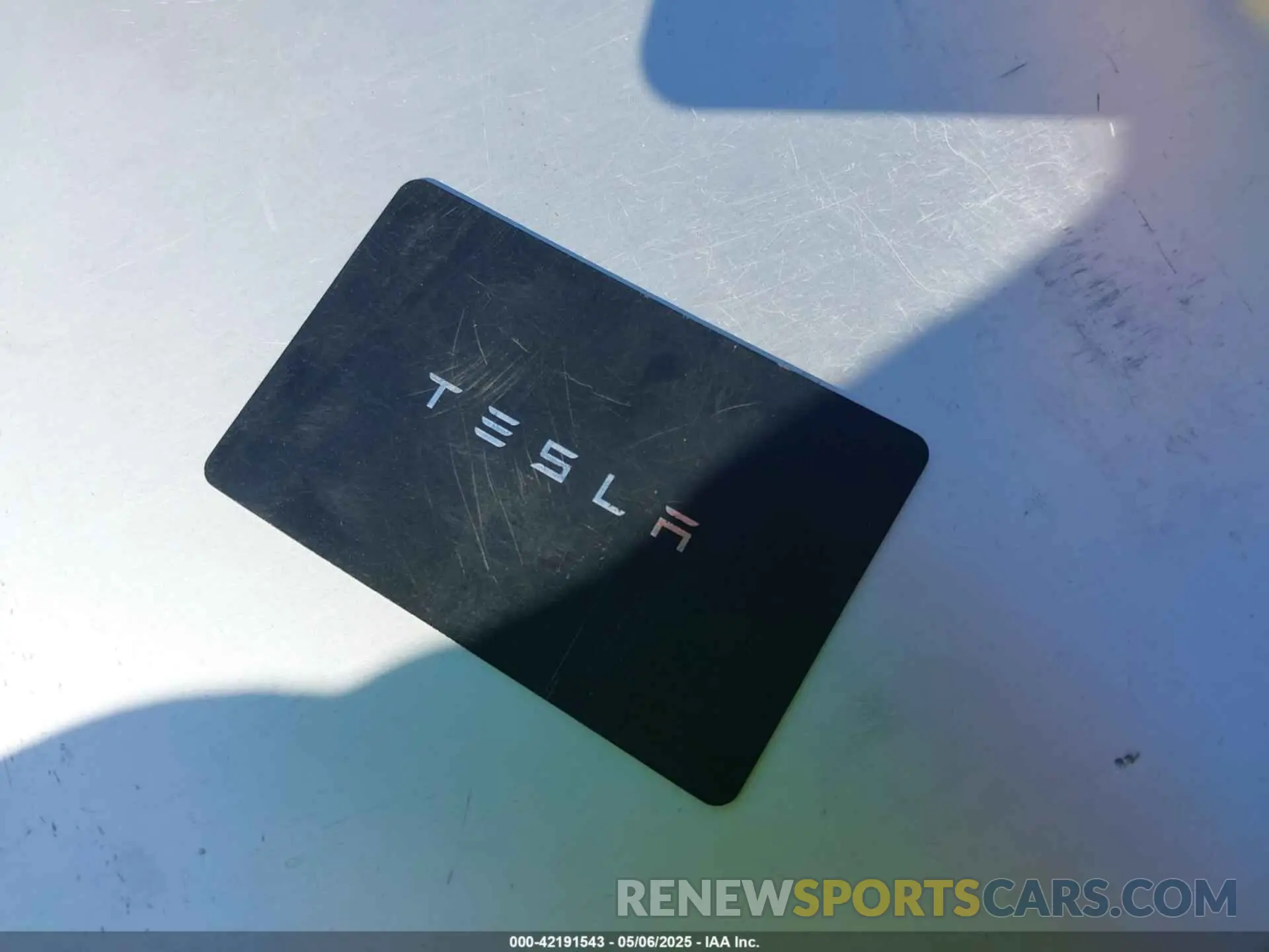 11 Photograph of a damaged car 7SAYGDEF8NF320293 TESLA MODEL Y 2022