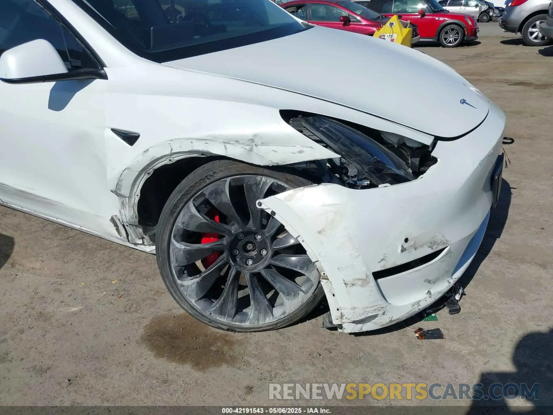 6 Photograph of a damaged car 7SAYGDEF8NF320293 TESLA MODEL Y 2022