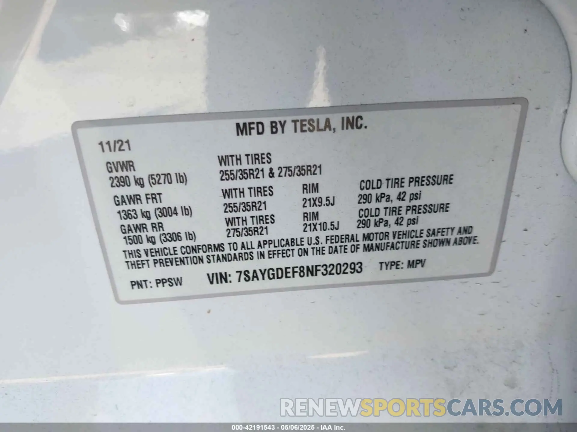 9 Photograph of a damaged car 7SAYGDEF8NF320293 TESLA MODEL Y 2022