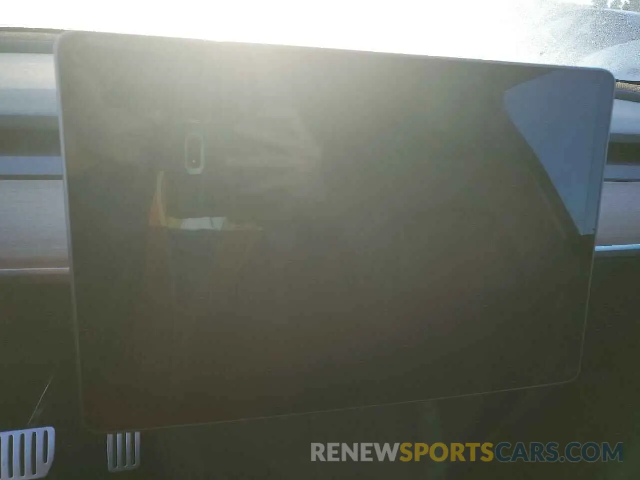 9 Photograph of a damaged car 7SAYGDEF8NF348739 TESLA MODEL Y 2022