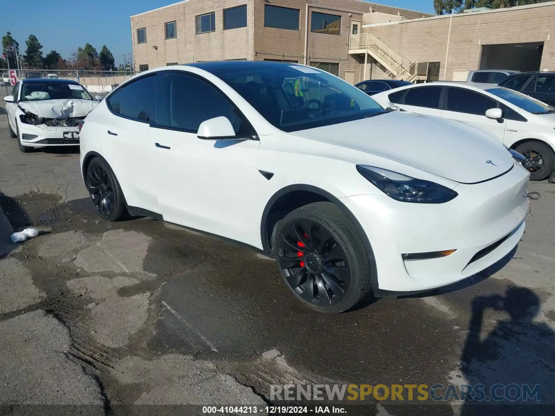 1 Photograph of a damaged car 7SAYGDEF8NF358011 TESLA MODEL Y 2022