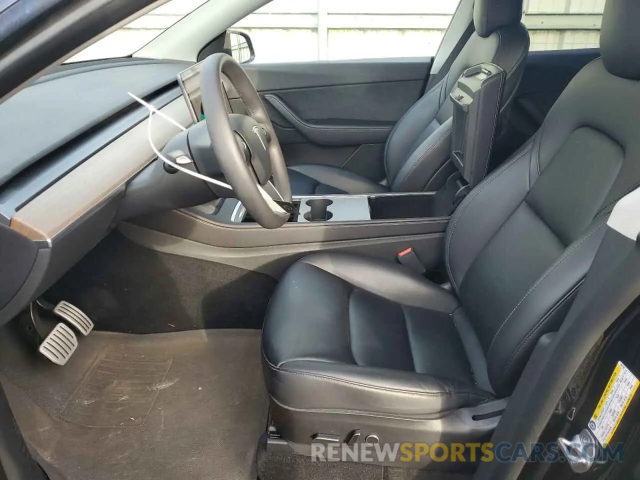 7 Photograph of a damaged car 7SAYGDEF8NF397150 TESLA MODEL Y 2022
